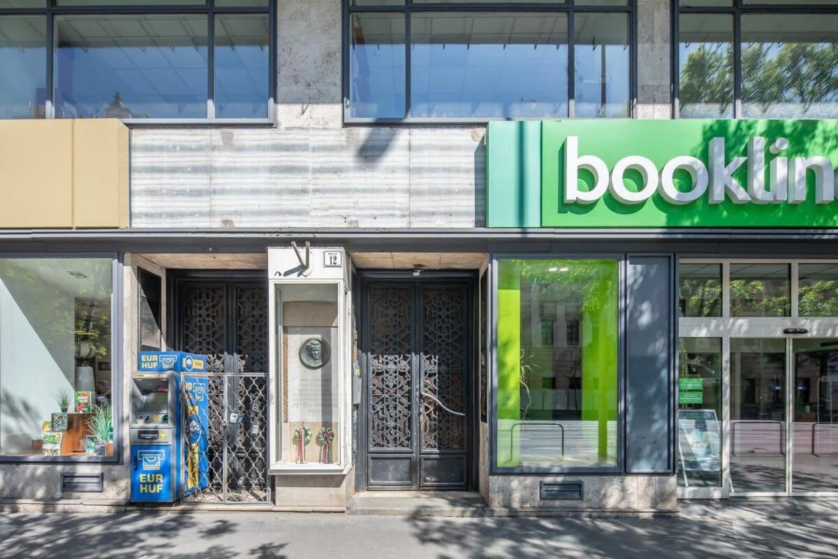 Newly Designed Central Studio Budapest Exterior photo